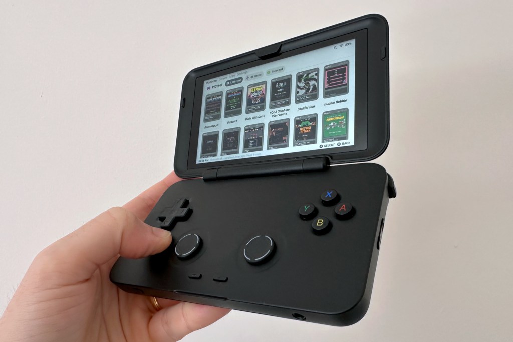 Retroid Pocket Flip: Launch date, pricing and specifications confirmed for  new retro gaming handheld -  News