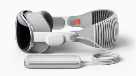 Apple Vision Pro is now fully available in the UK, Australia, France and Germany