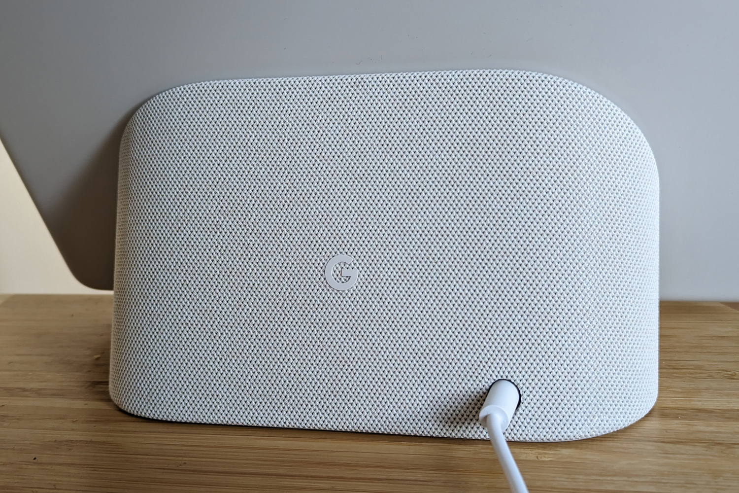 Google Pixel Tablet dock rear