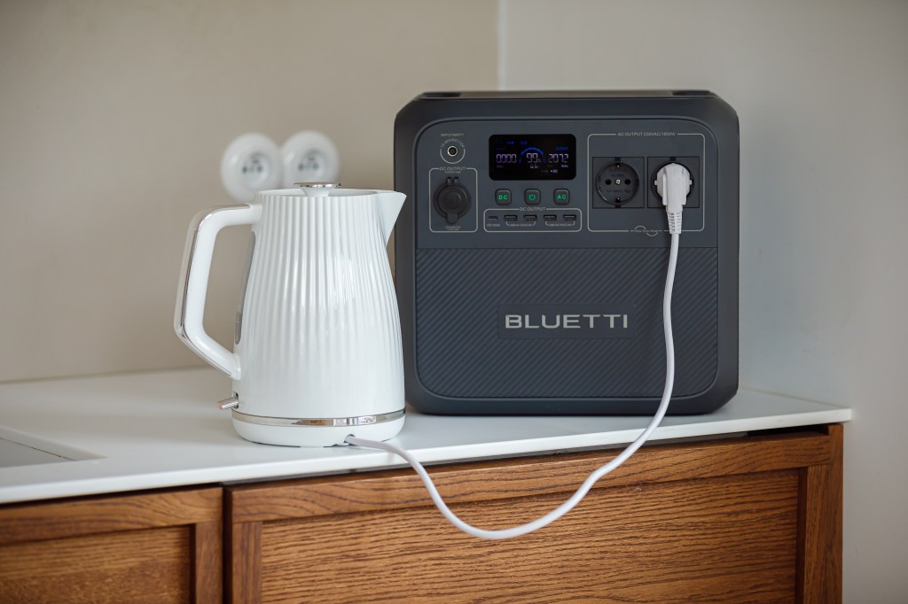 Bluetti AC180