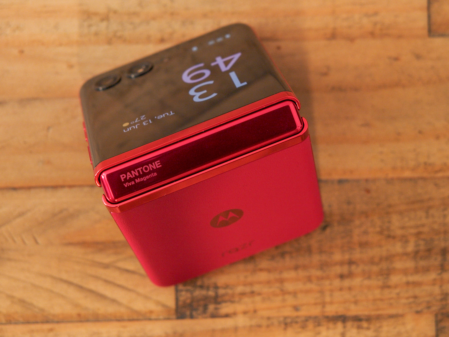Motorola Razr 40 Ultra review folded hinge