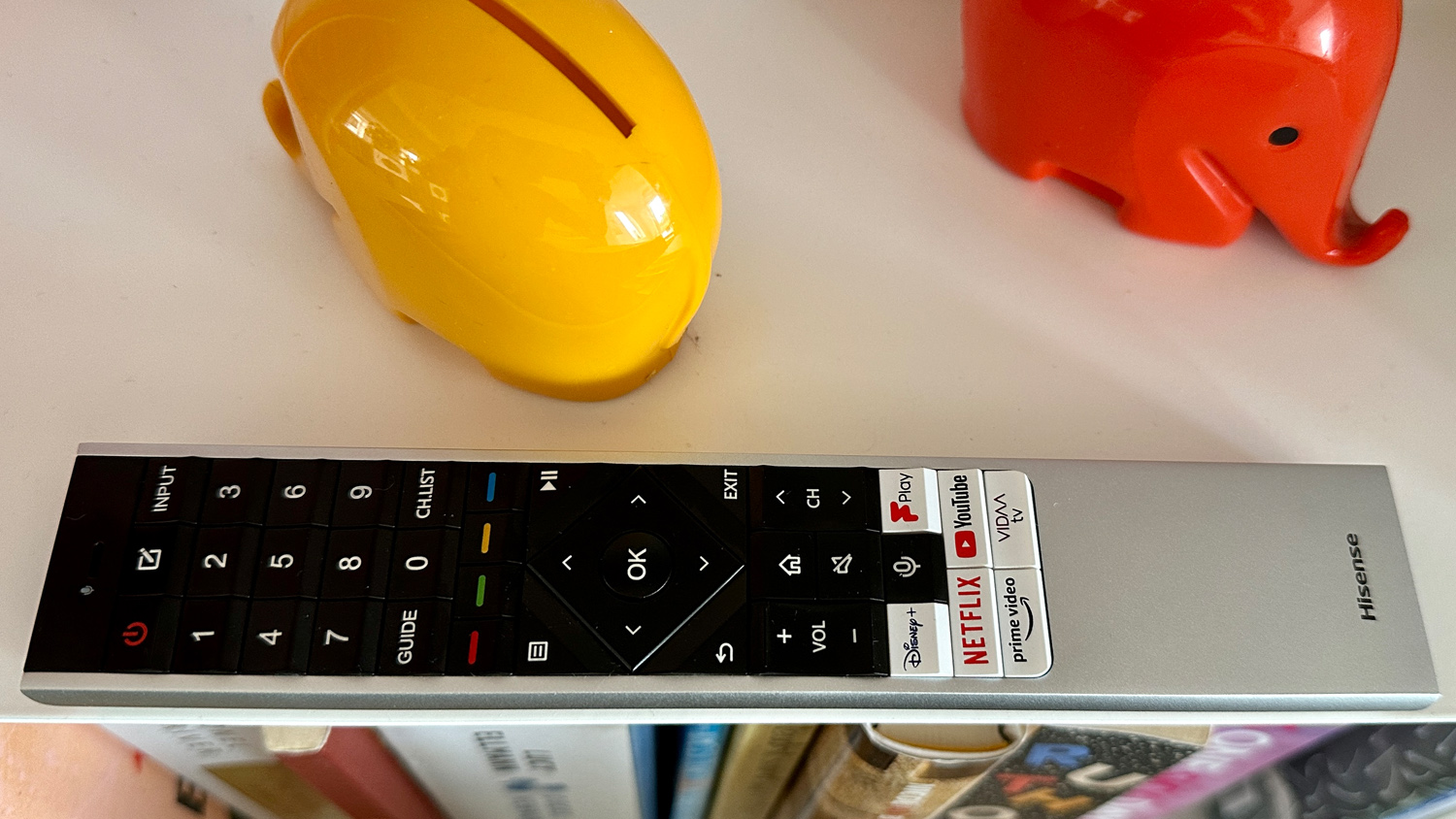 Hisense 65U7QTUK review remote control