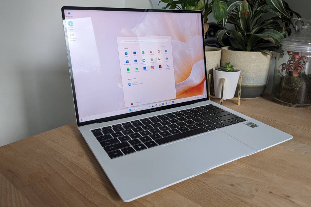 Huawei Matebook X Pro 2023 Windows desktop
