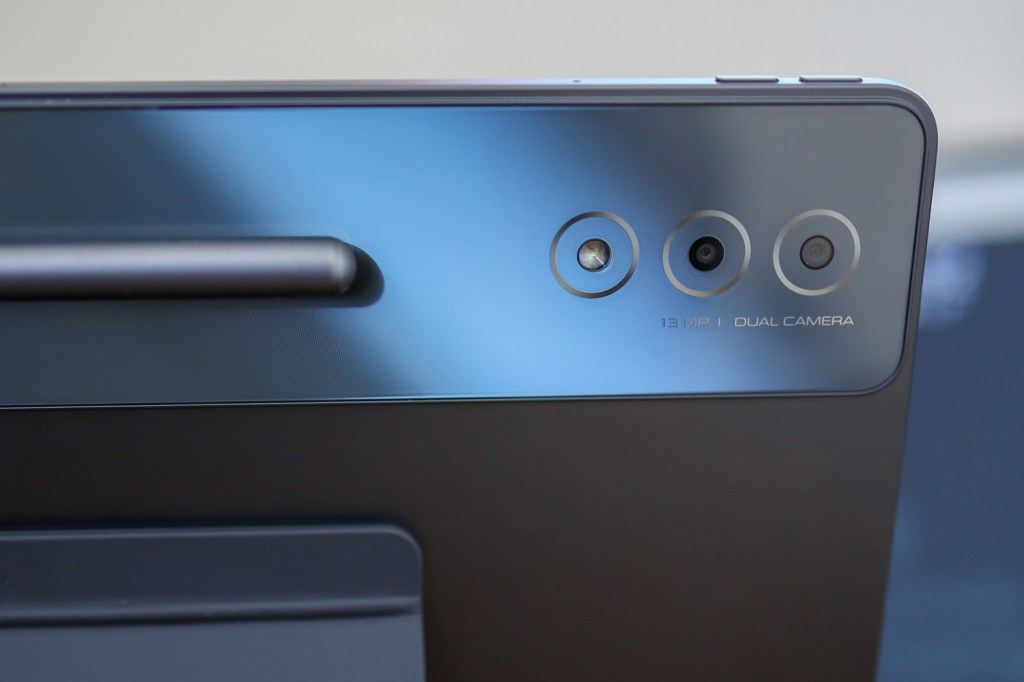 Lenovo Tab Extreme rear cameras