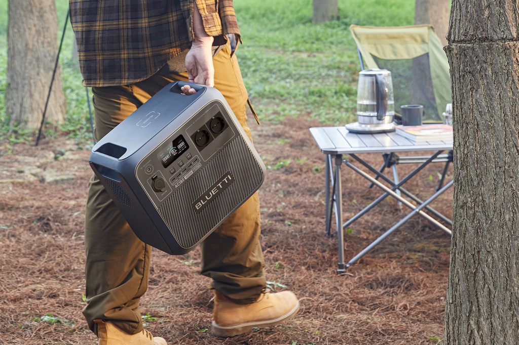 Off-grid Lifestyle Supported by BLUETTI AC180 Portable Power Station