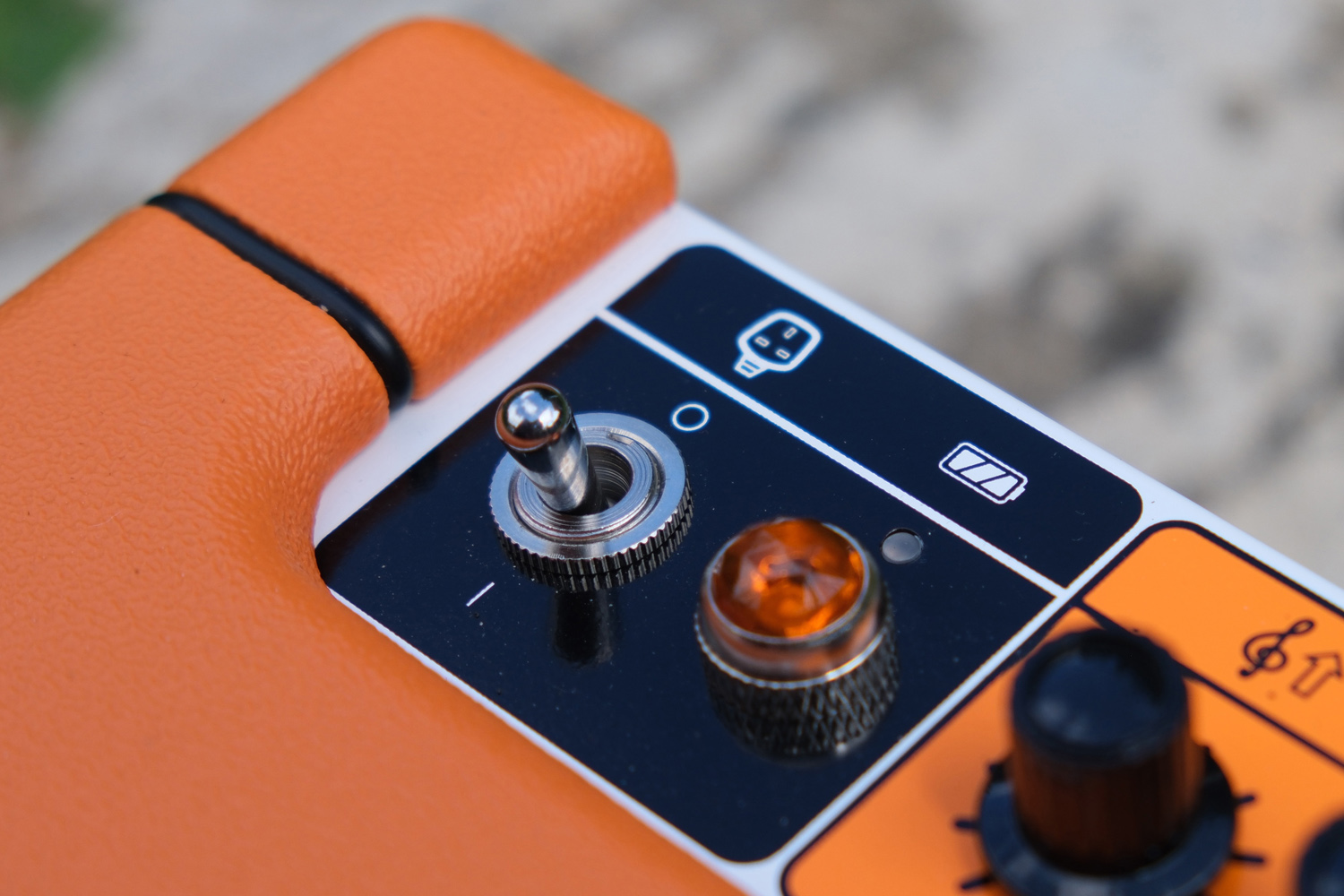 Orange Amps Orange Box review power switch