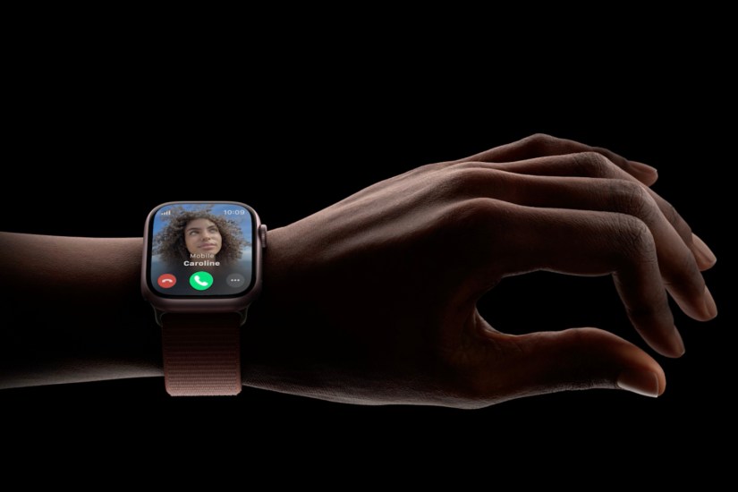 How to get the Apple Watch Series 9 Double Tap feature on older models