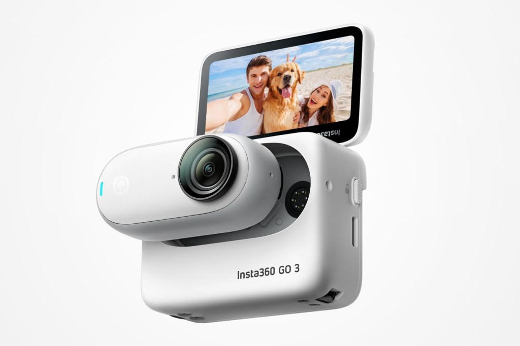 best-gifts-for-travellers-2023-insta360-go-3