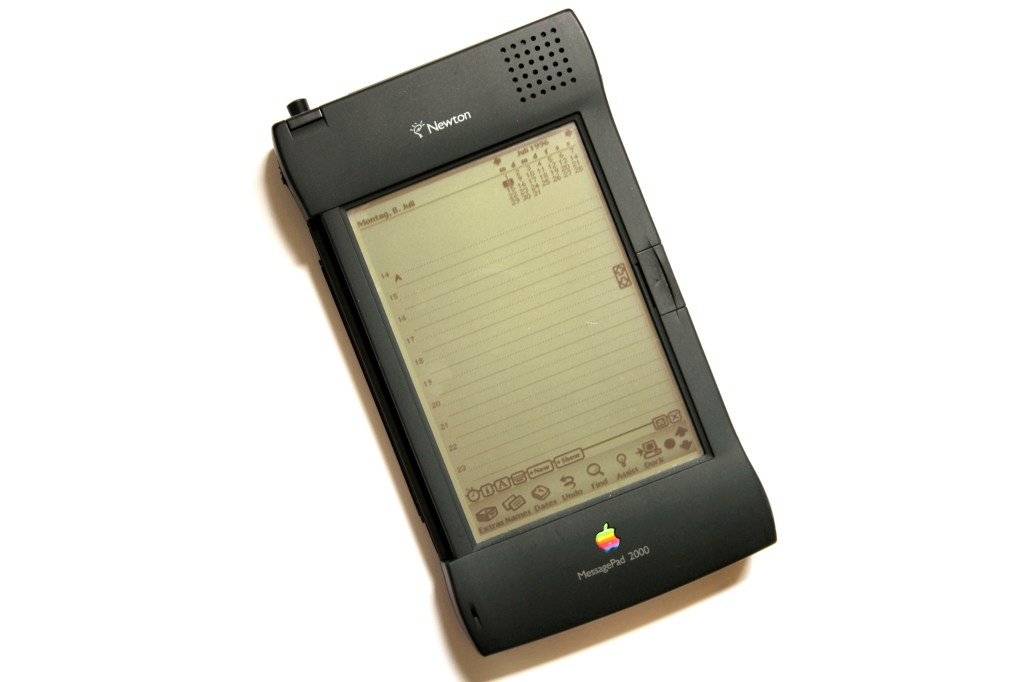 Apple Newton Messagepad 2000
Credit  Ralf Pfeifer 