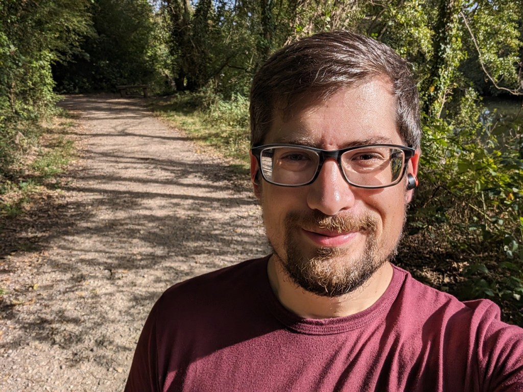 Google Pixel 8 Pro camera samples selfie close