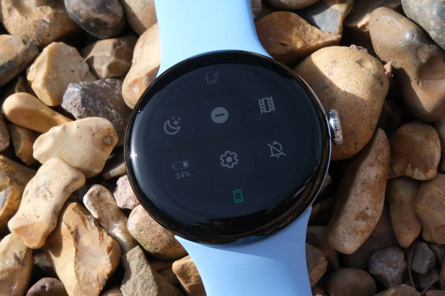 Google Pixel Watch 2 review quick settings