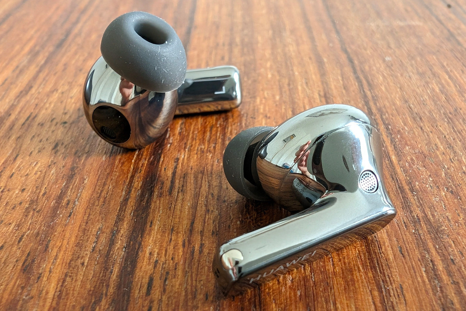 Huawei Freebuds Pro 3 review buds vents
