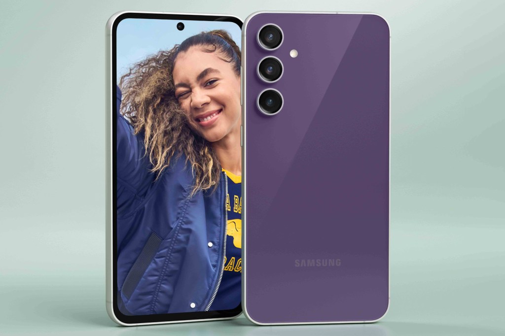 Samsung Galaxy S23 FE purple