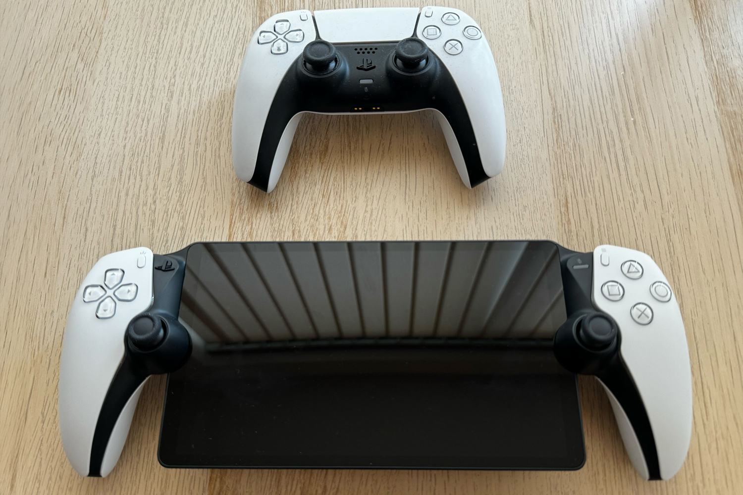 This leaked DualSense V2 looks to solve PS5 players' biggest pet peeve