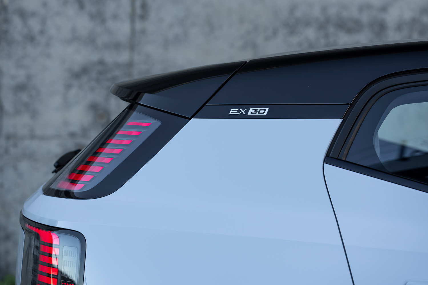 Volvo EX30 rear lights