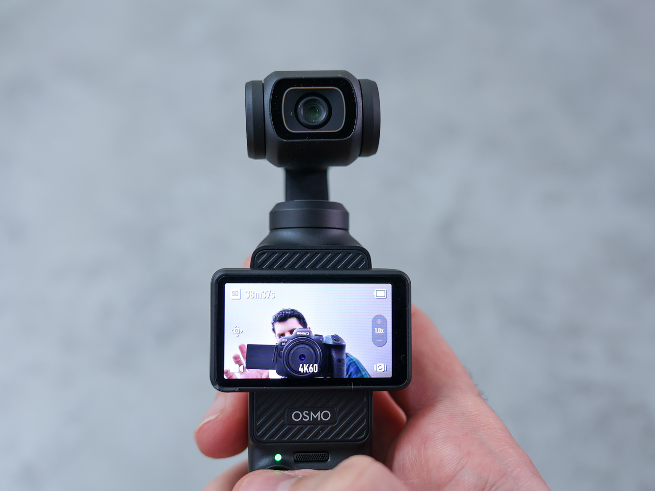 DJI Osmo Pocket 3 review screen