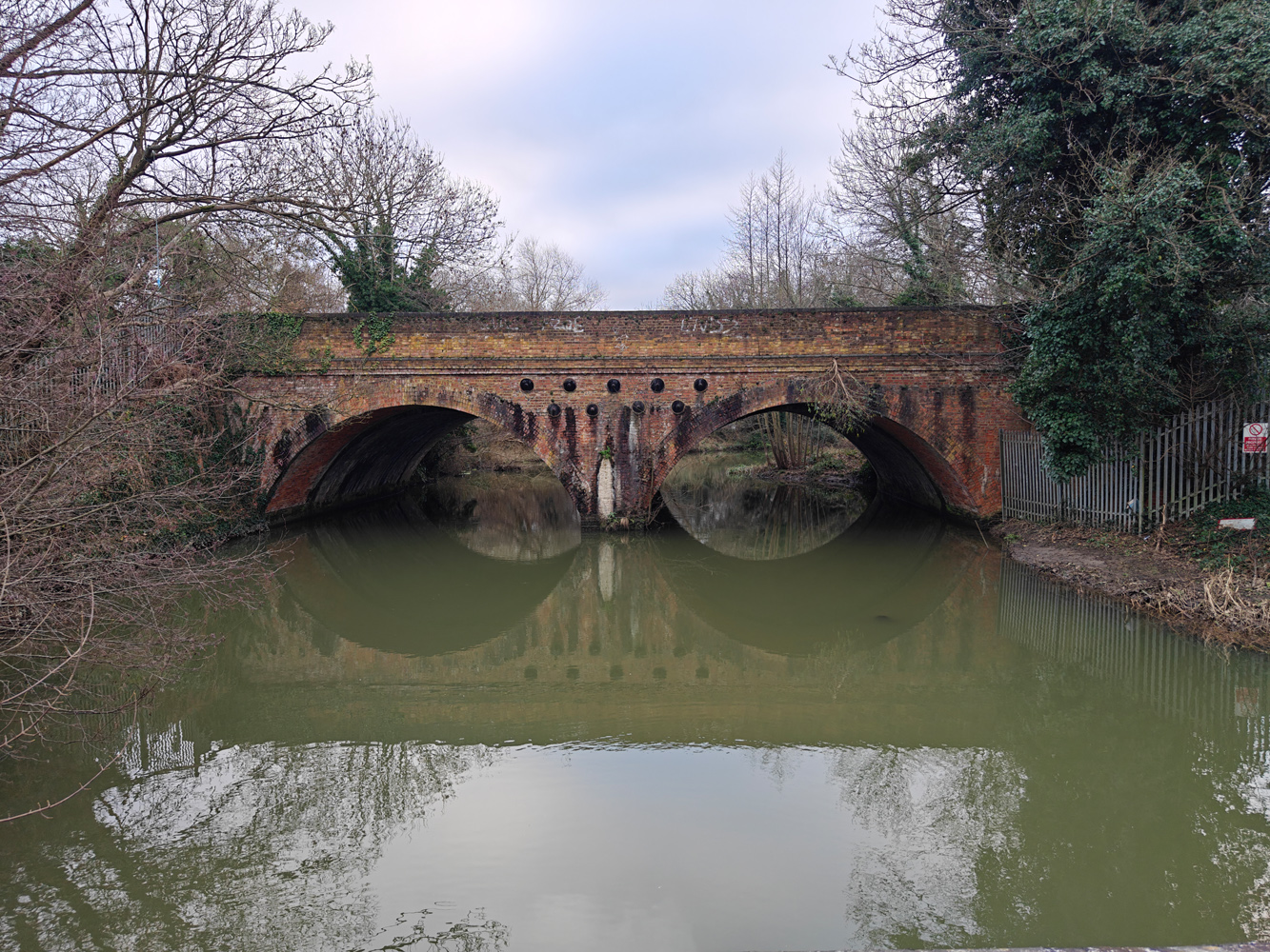 Oppo Find X7 Ultra camera samples railway bridge 1x