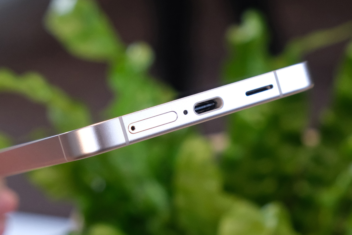 Samsung Galaxy S24 Plus hands-on USB-C port