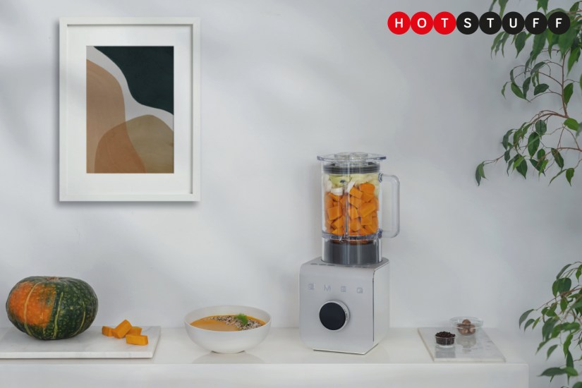 Smeg’s latest high-performance blender wants to help you with that new year health kick