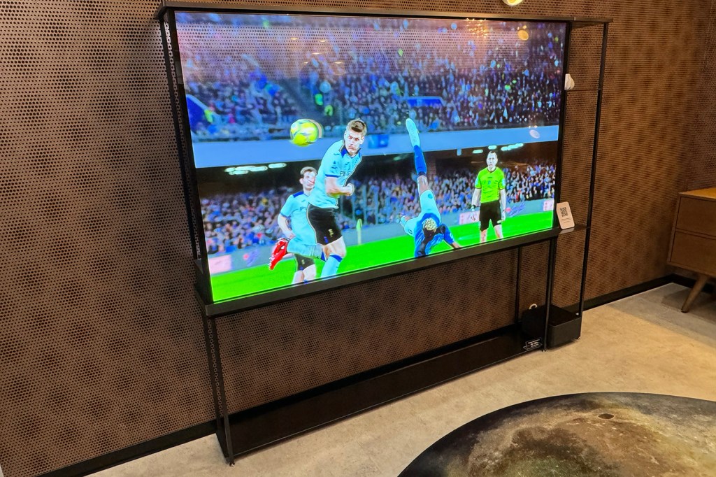 LG's transparent OLED T series TV is bringing back the 3D hype