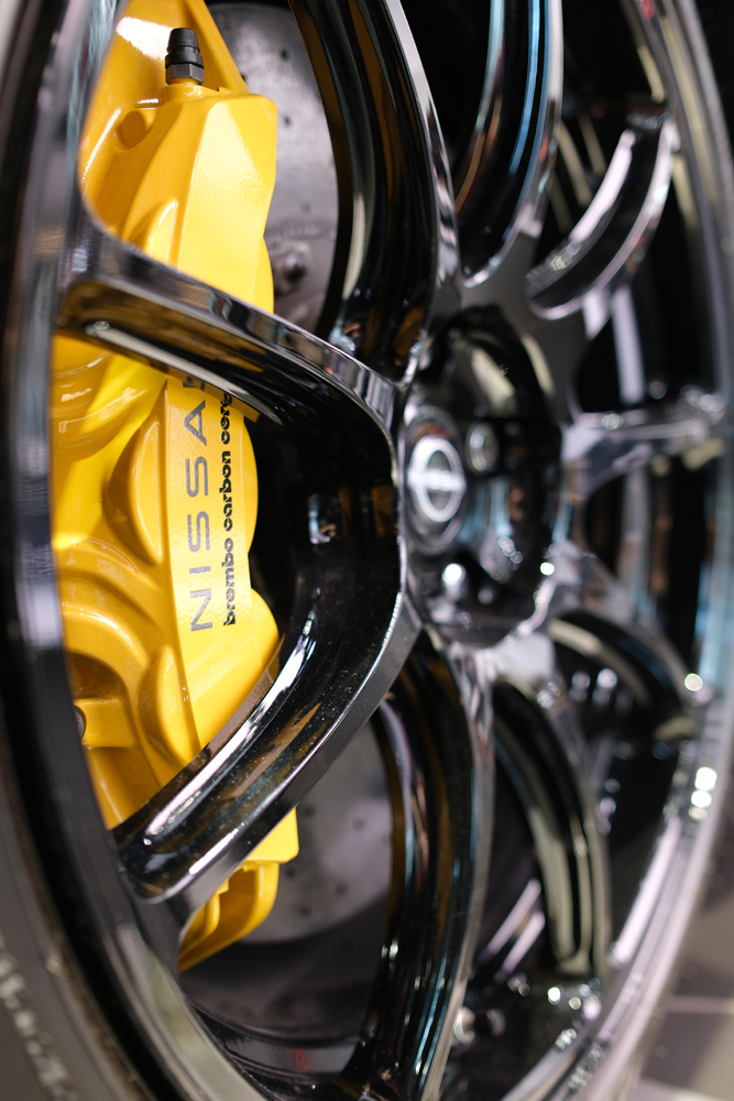 Fujifilm X100 VI samples GT-R brakes