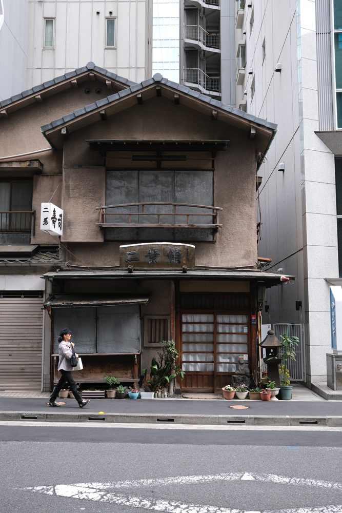 Fujifilm X100 VI samples old house