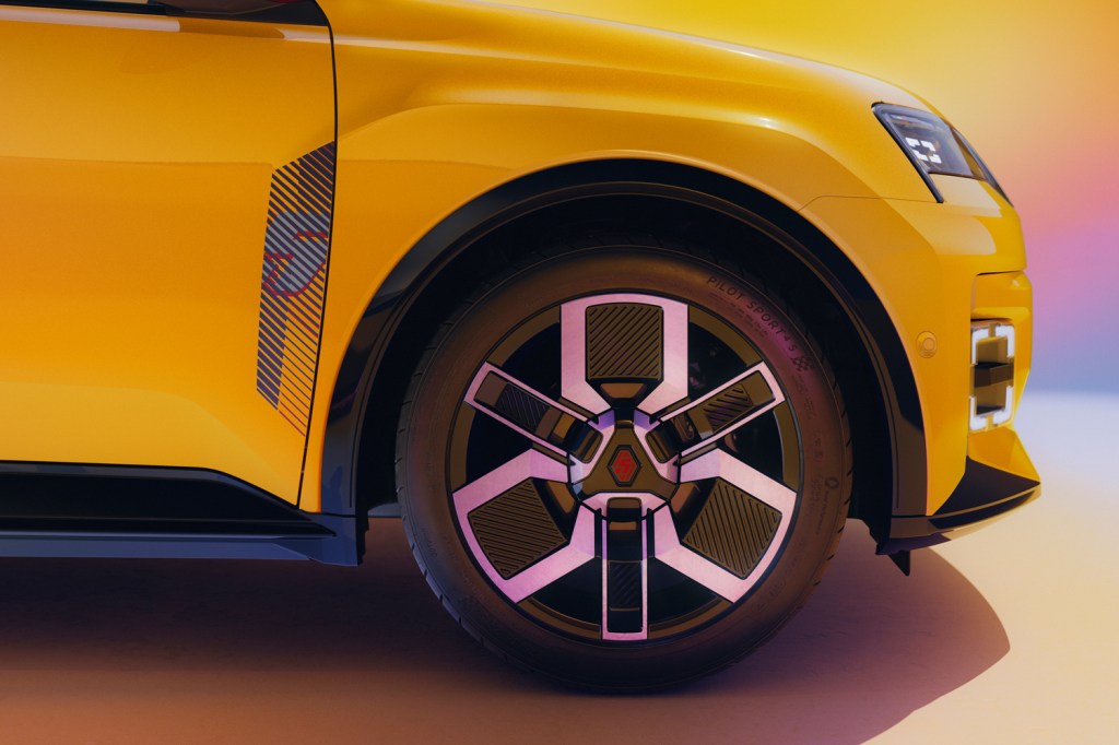 Renault 5 2024 official reveal alloy wheels
