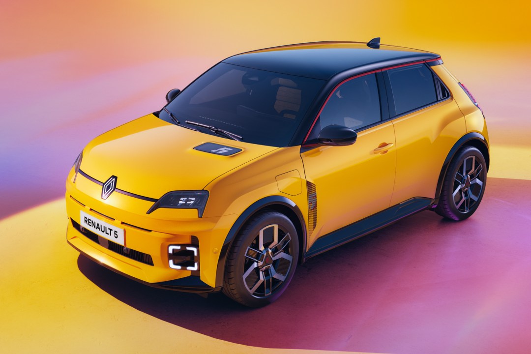 Renault 5 2024 official reveal hot stuff