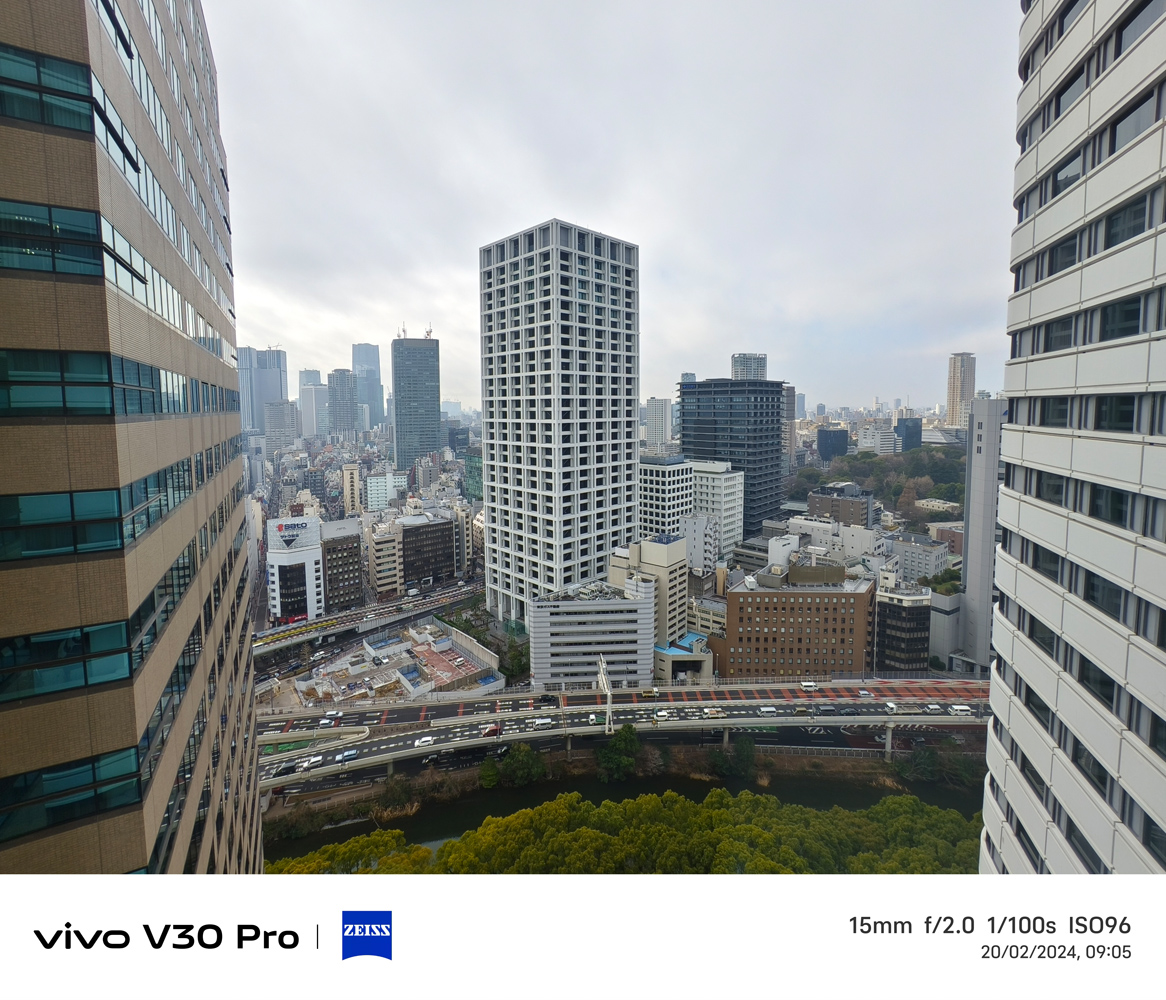 Vivo V30 Pro camera samples Tokyo skyline ultrawide