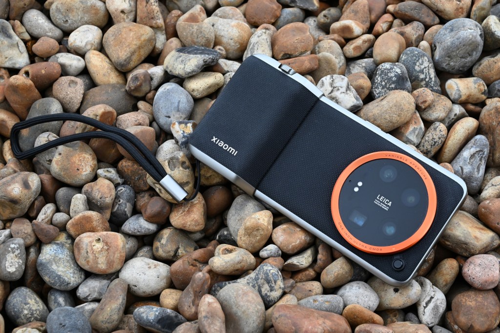 Xiaomi 14 Ultra review photography kit