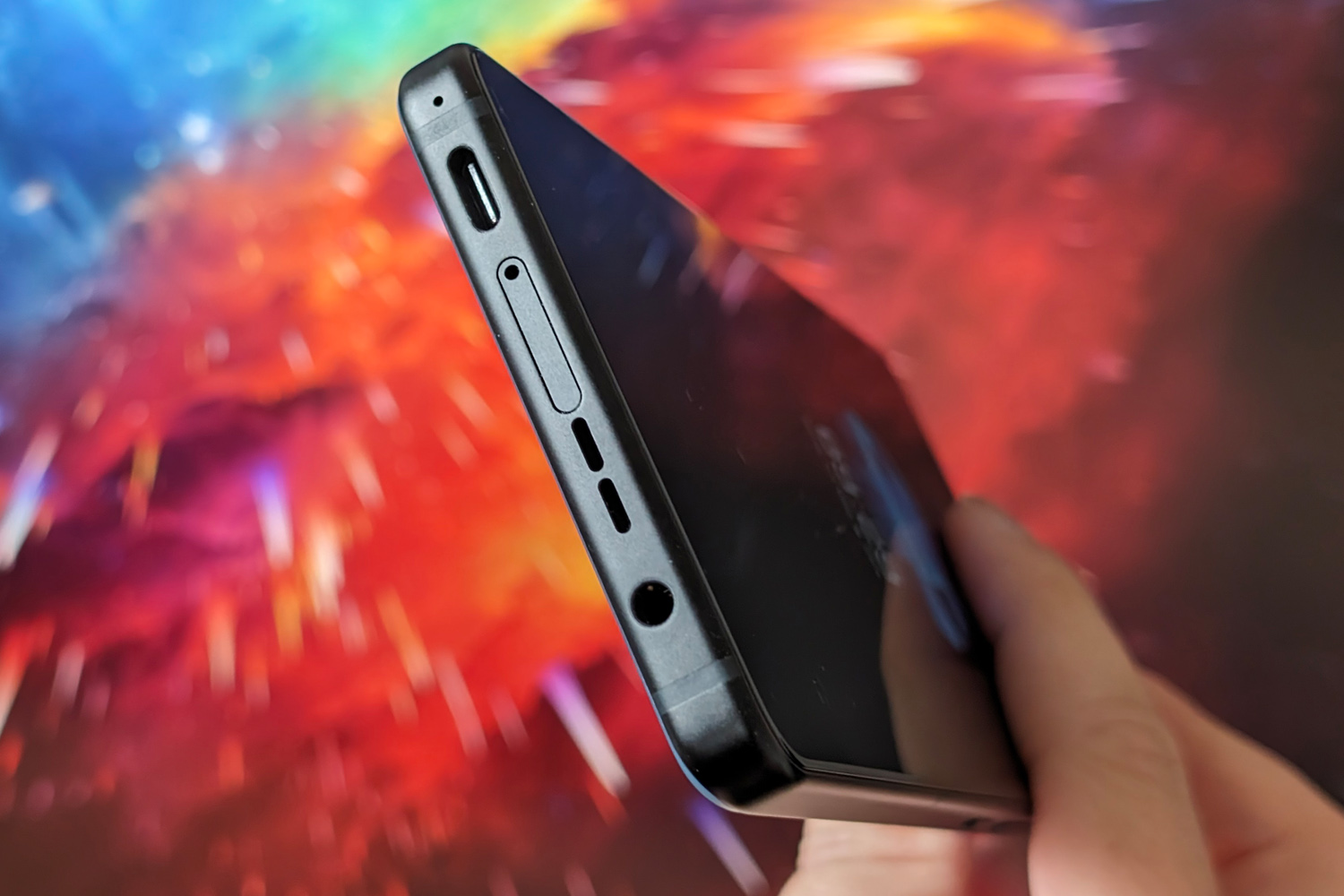 Asus Zenfone 11 Ultra review USB port