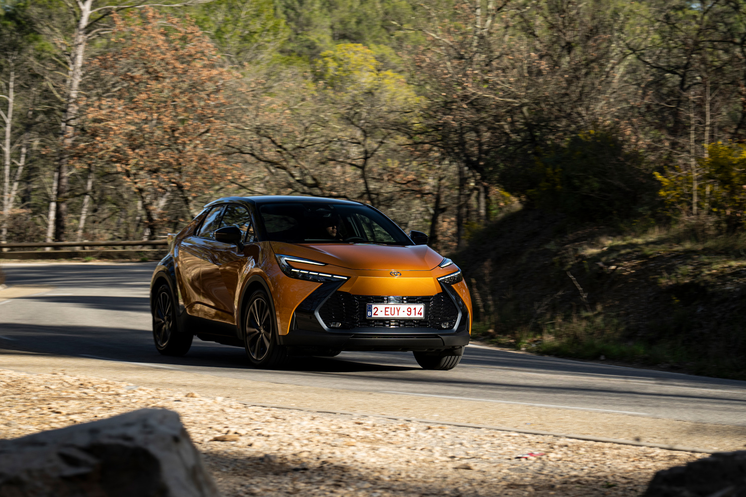 Toyota C-HR plug-in Hybrid 220 review cornering front