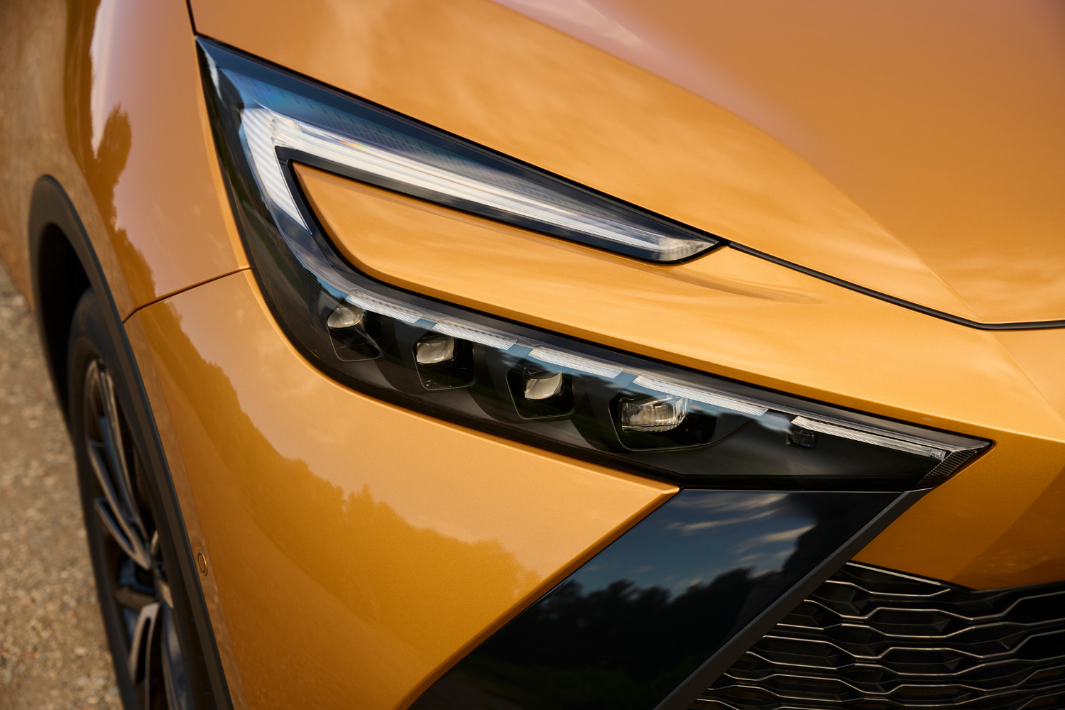 Toyota C-HR plug-in Hybrid 220 review headlights
