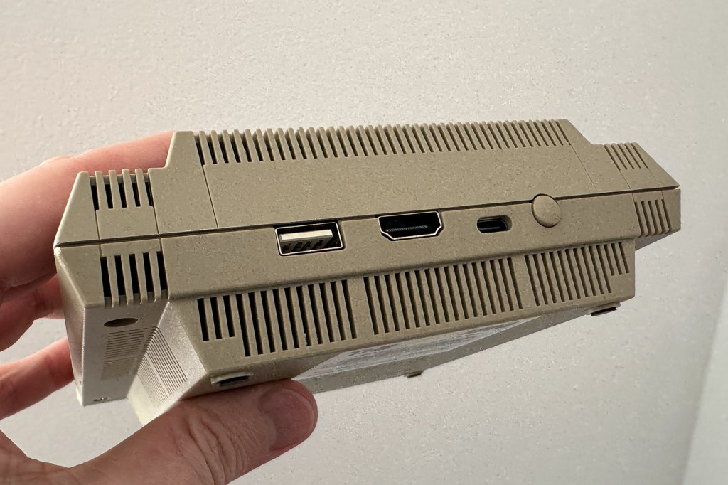 Rear of Atari 400 Mini