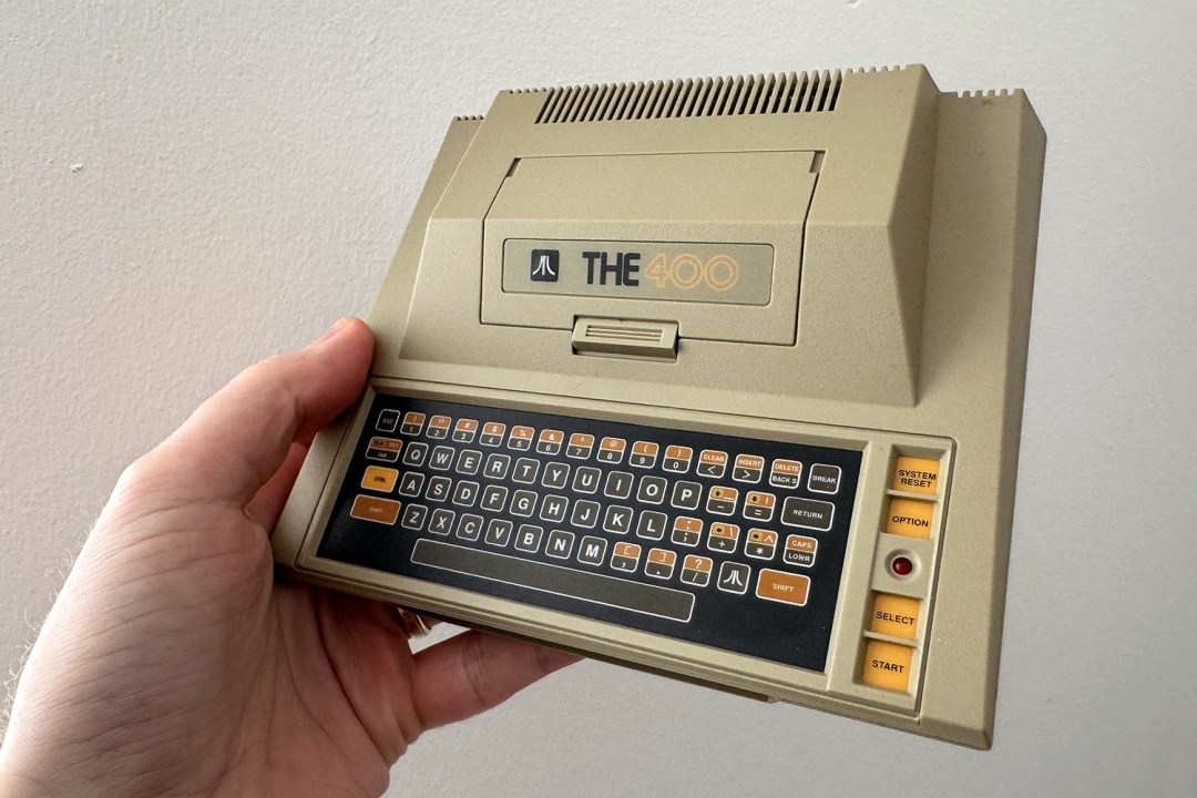 Atari 400 Mini top
