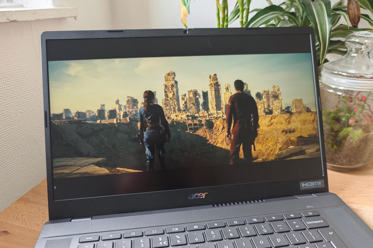 Acer Chromebook Plus 515 review display 2