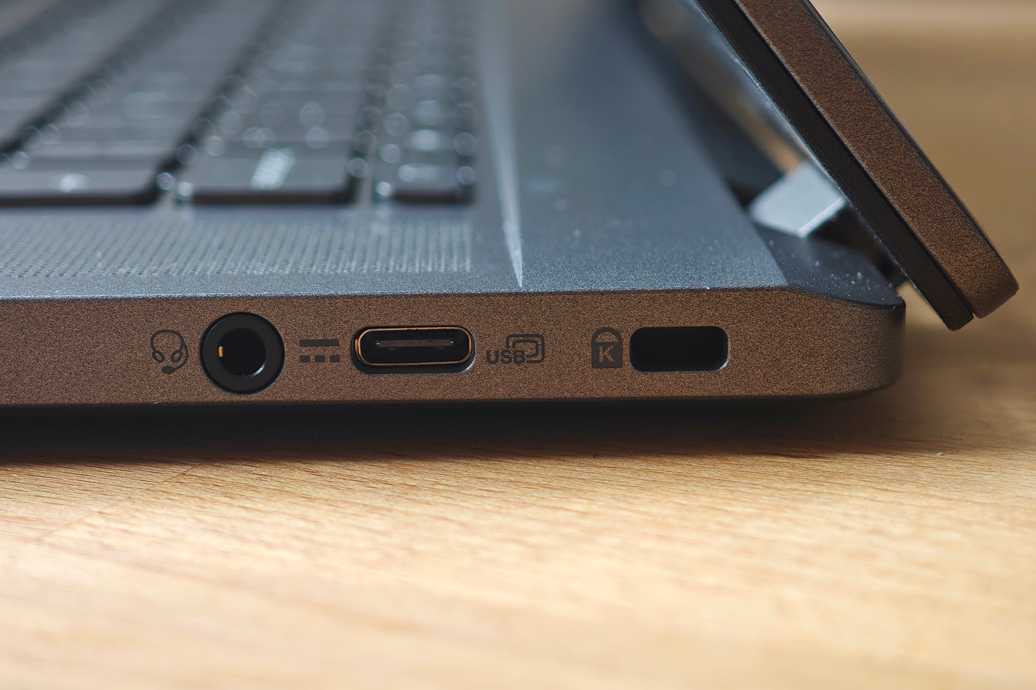 Acer Chromebook Plus 515 review ports right