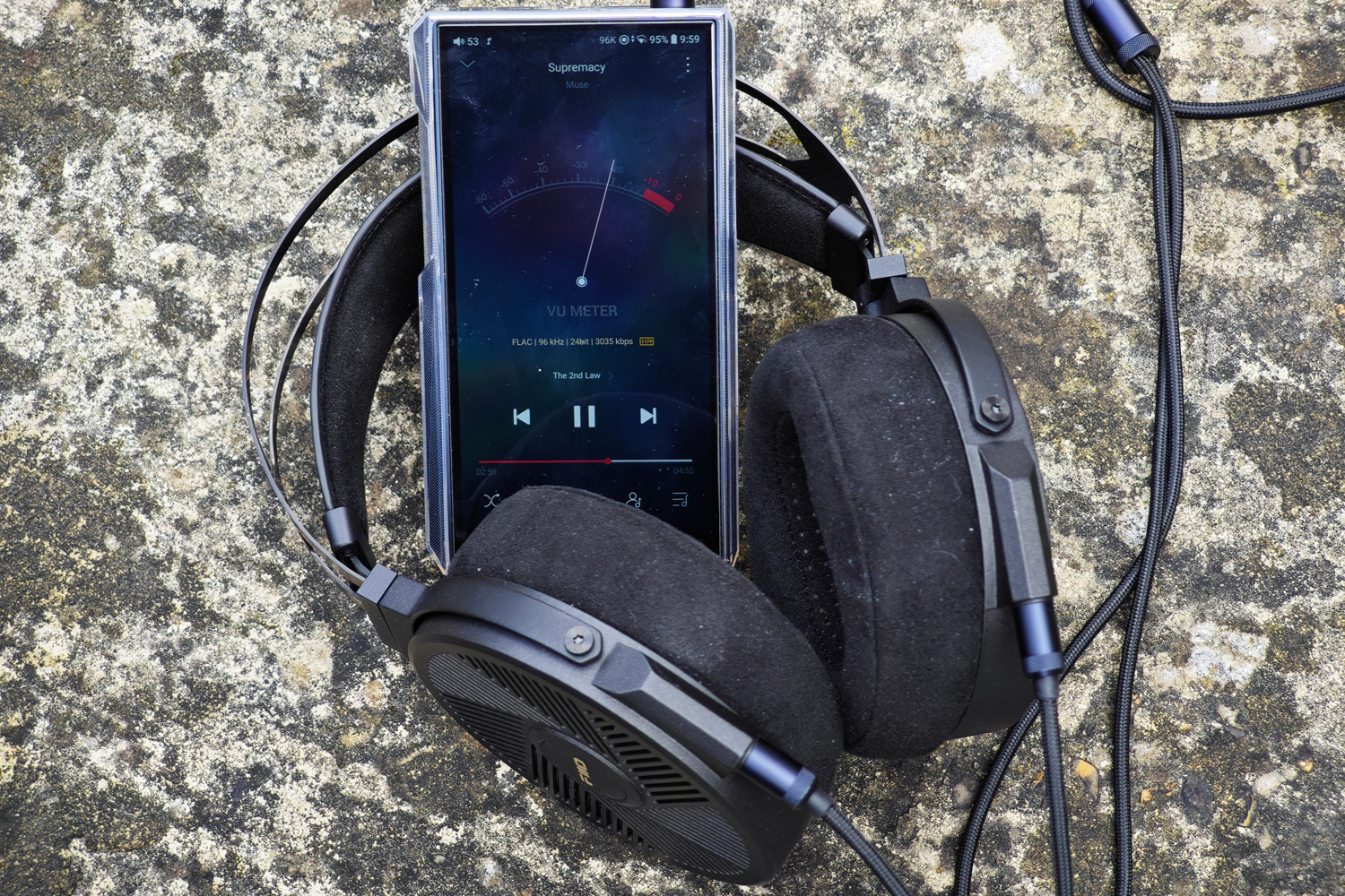 FiiO M23 review VU meter