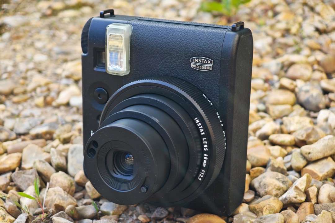 Fujifilm Instax Mini 99 review lead