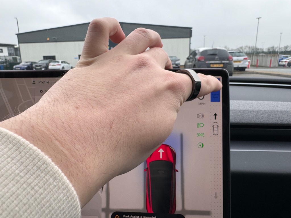 Tesla Model 3 new gear selector