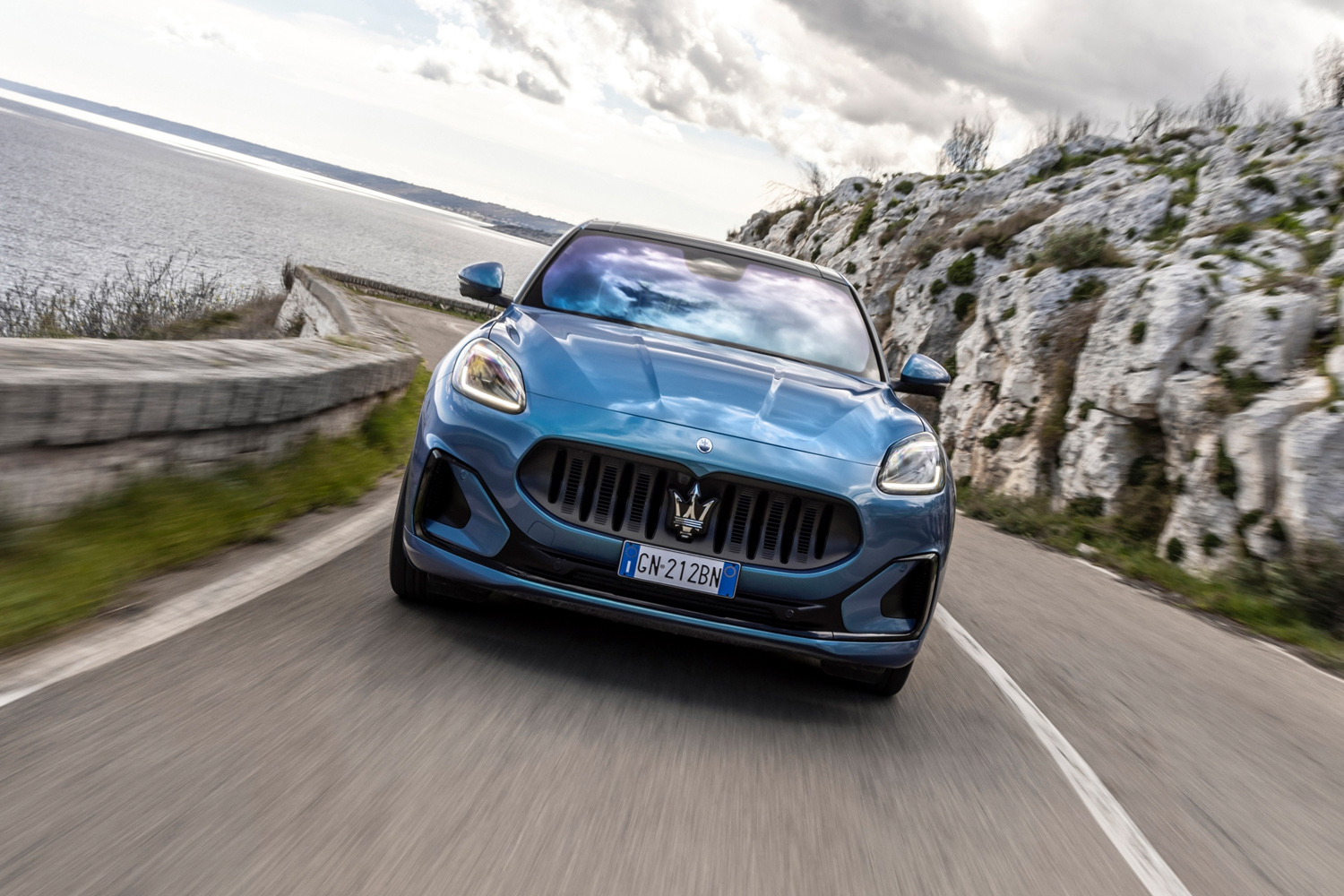 Maserati Grecale Fulgore review tracking nose