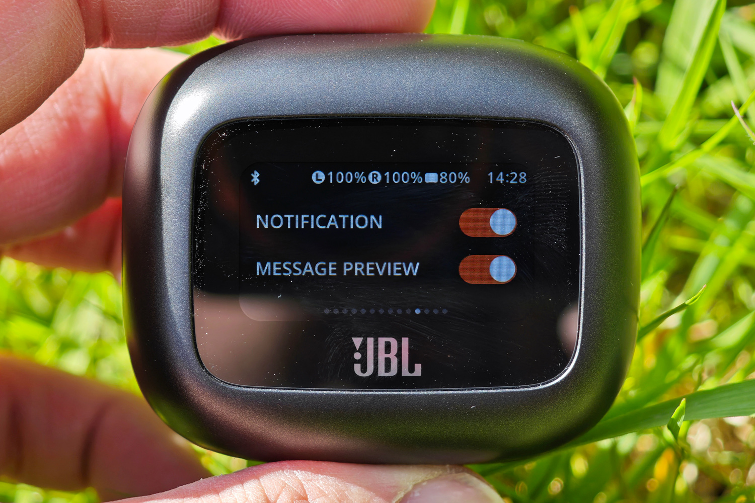JBL Live Beam 3 review case notifications
