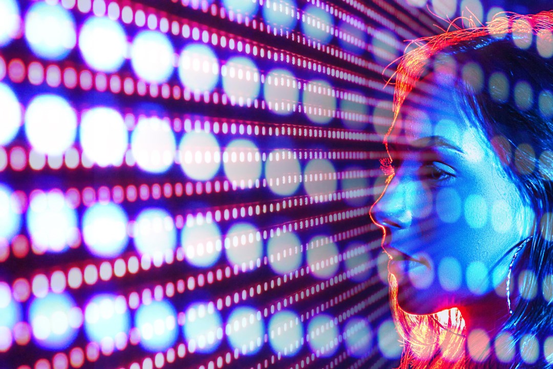 Women blinded by lights from loads of LEDs