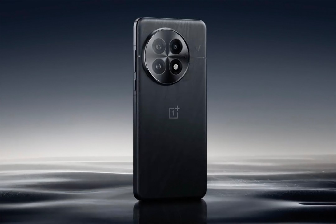 OnePlus 13 teaser black