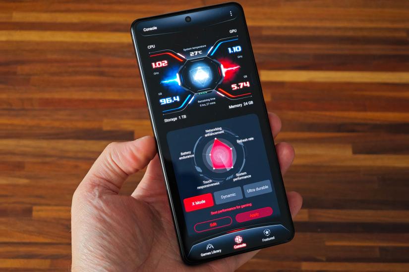 Asus exits smartphone business in search of AI silver bullet