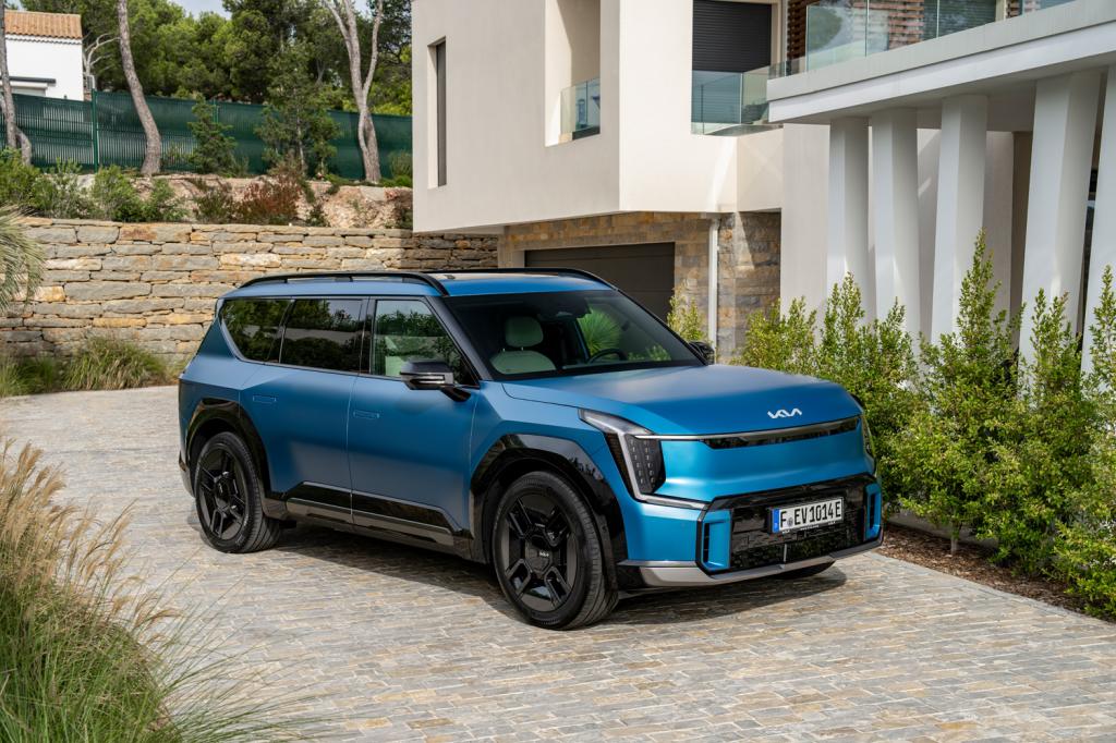 Kia EV9 review static front