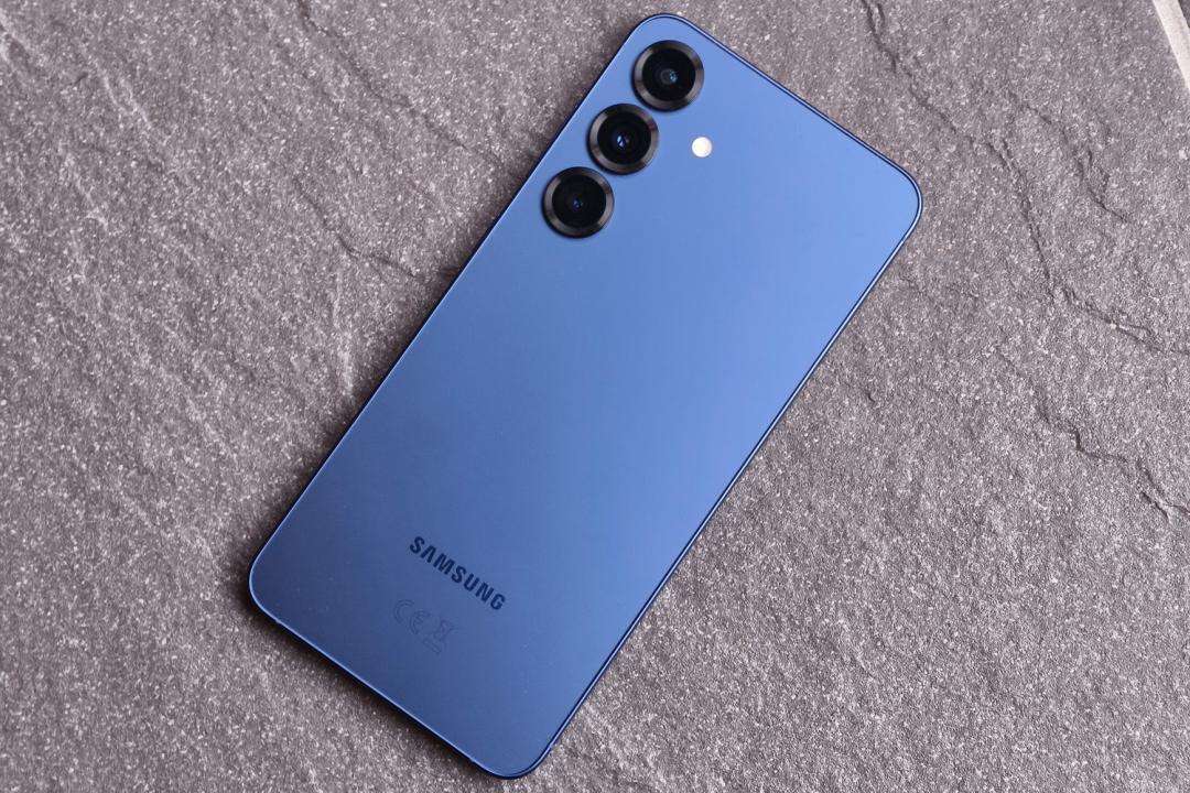 Samsung Galaxy S25 Plus review rear