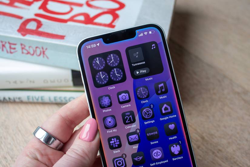 I was disappointed (yet again) that Apple hasn’t debuted the updated Siri