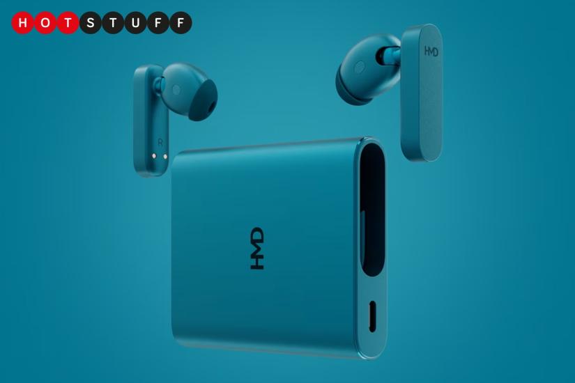 HMD Amped Buds come with a case that can charge your phone
