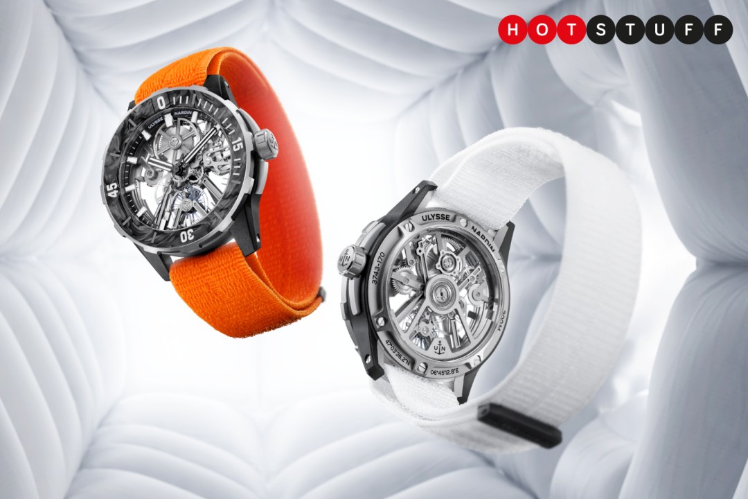 Ulysse Nardin Diver[Air] on parachute background